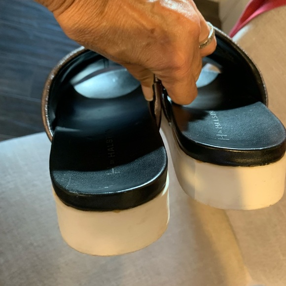 H by Halston flat form slide. - Picture 3 of 4